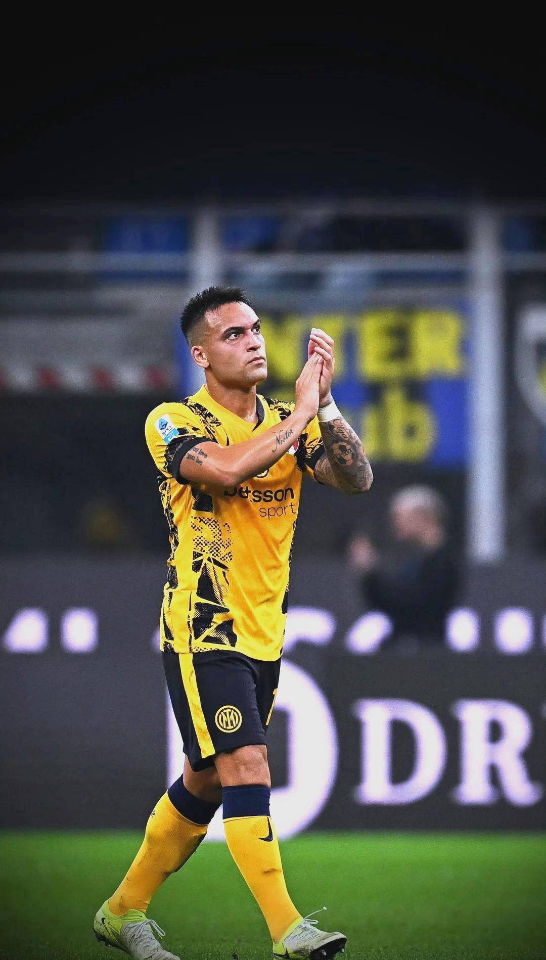 再見 國際米蘭！ “大核”正式宣布其離開！意大利國際中場+才華橫溢的射手